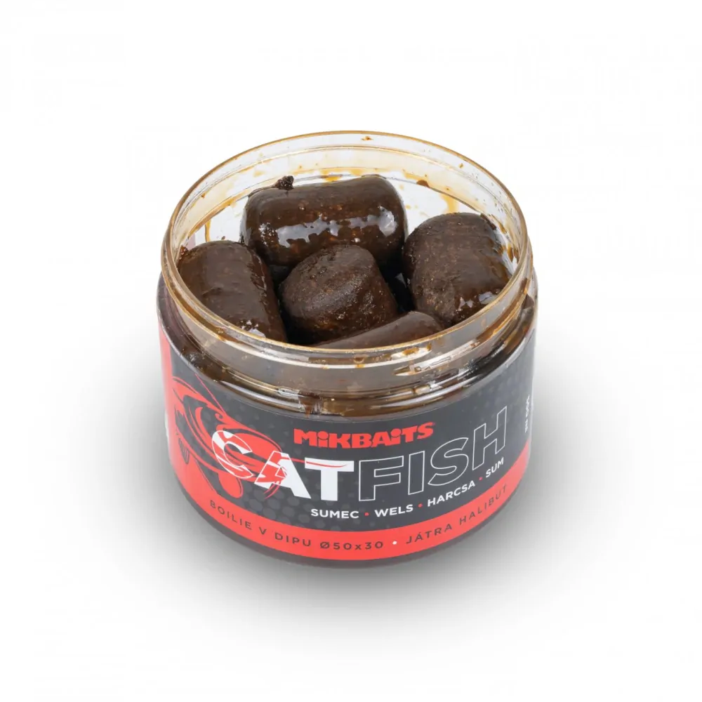 Mikbaits Catfish Boilie v dipu Játra Halibut 30x25mm 500ml
