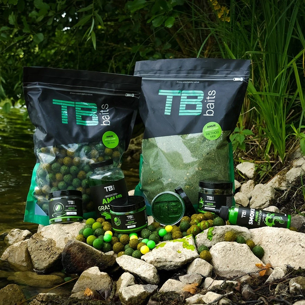 TB Baits Vyvážené Boilie Balanced + Atraktor Amur 100g