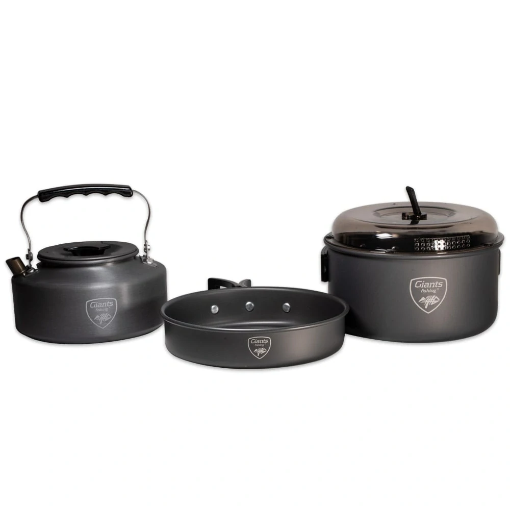 Giants fishing Akční set Sada nádobí s konvičkou + Nerezový thermo hrnek 400ml