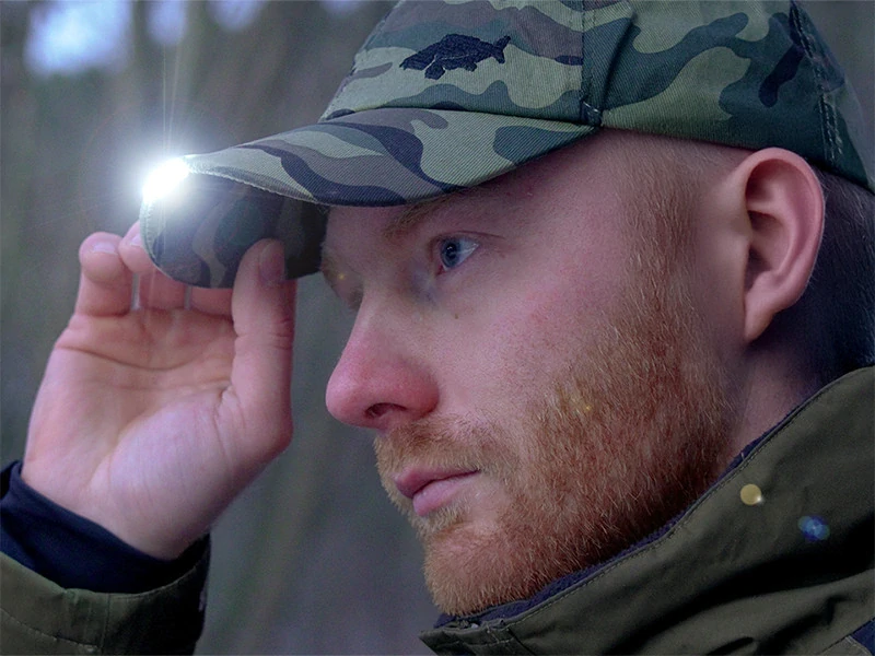 Delphin LED kšiltovka OutLINE Camo