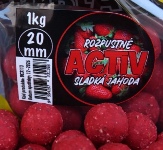 Black Carp Activ Boilies Sladká Jahoda 20mm 1kg